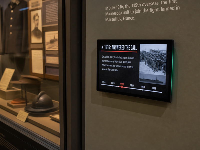 Museum Exhibit Interactive Touch Digital Signage Screen